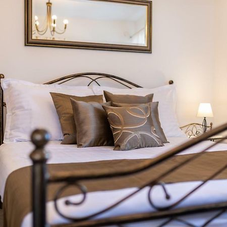 Relax Village Home Mare Кърк Екстериор снимка