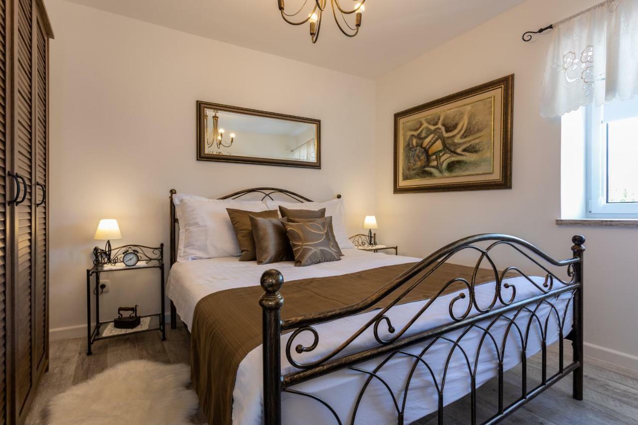 Relax Village Home Mare Кърк Екстериор снимка